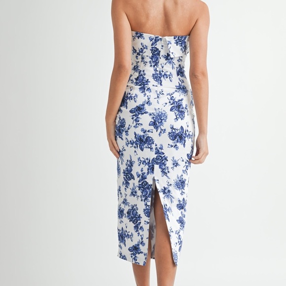 Floral Blue and White Tube Dress - Picture 3 of 7